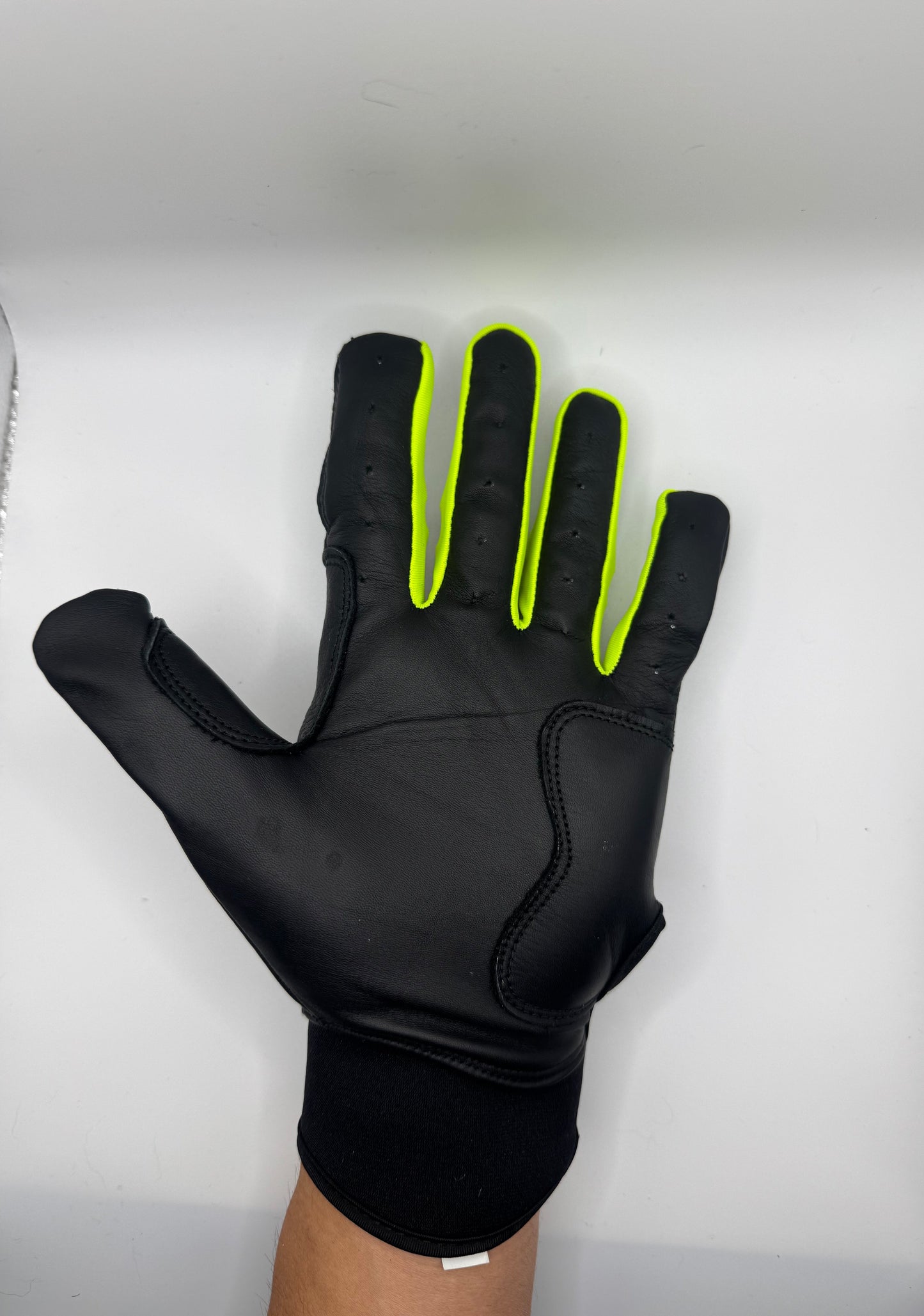 Black and Green - "No doubt. No fear"