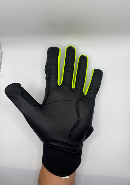 Black and Green - "No doubt. No fear"