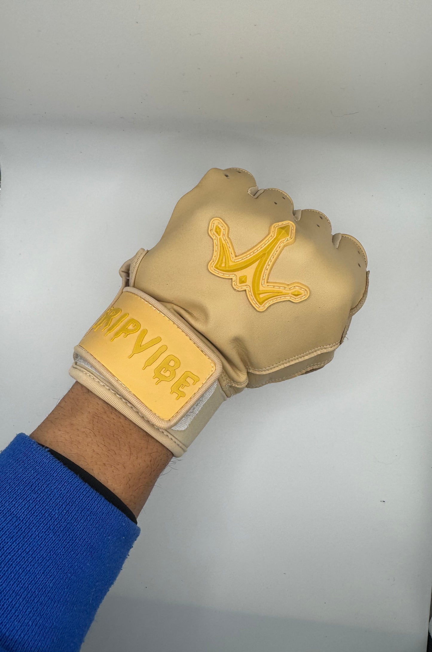 Vanilla and Gold - "Stay Loose. Swing Hard"